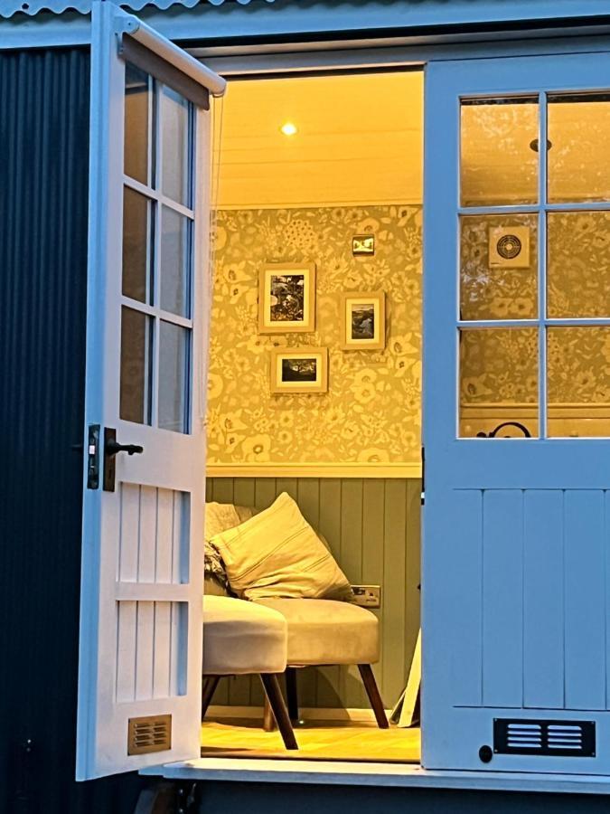 The Hazel Hut Villa Westport Luaran gambar